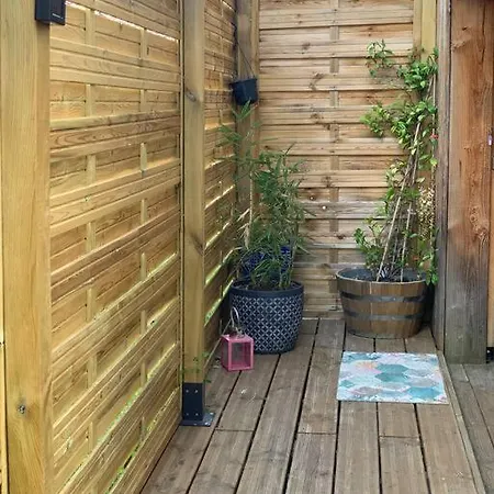 Studio Au Coeur Des Vignes Avec Sauna Prive Guest house Bommes